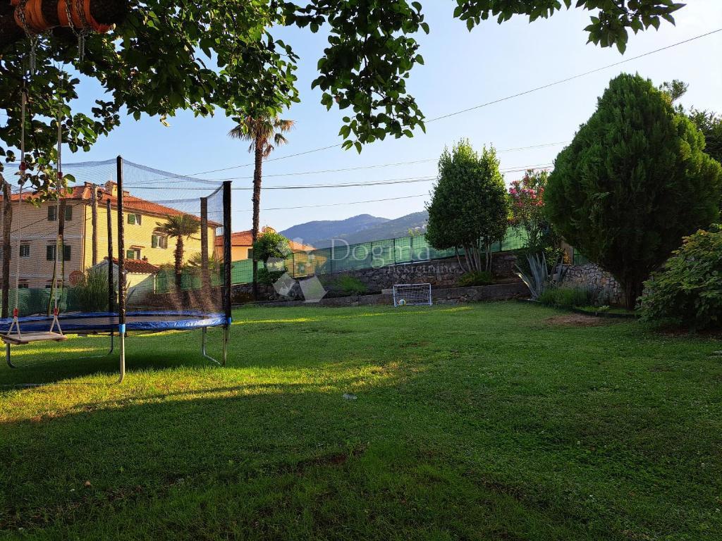 Casa Ičići, Opatija - Okolica, 220m2