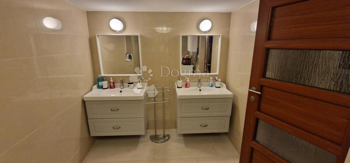 Casa Vadediji, Žminj, 82m2