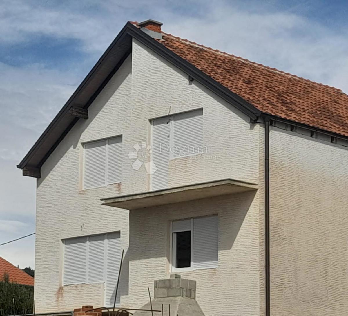 Casa Donji Karin, Benkovac, 200m2