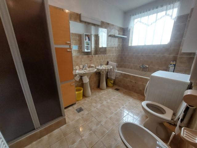 Casa Novi Vinodolski, 250m2