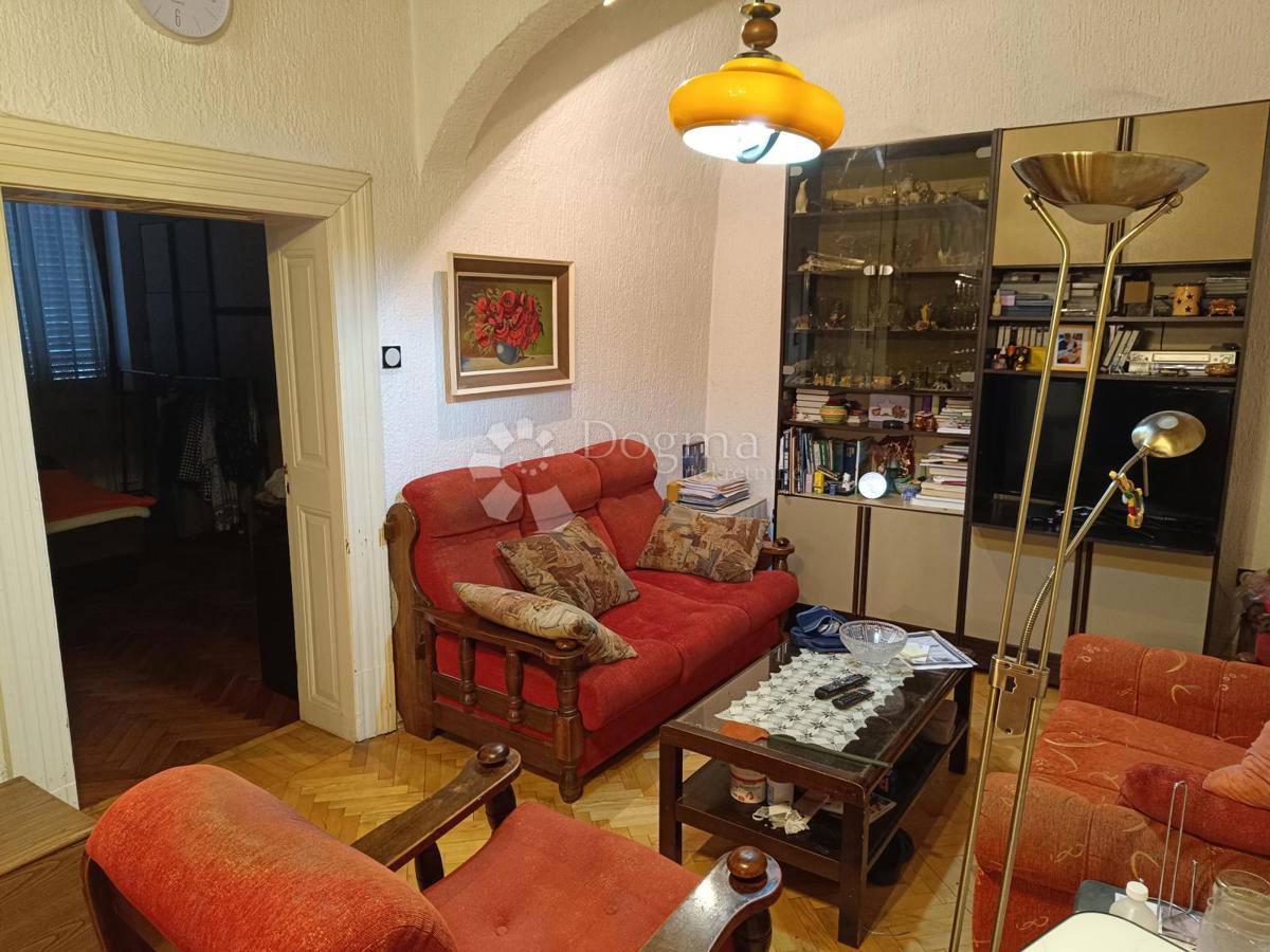 Casa Gornji grad / Centar, Osijek, 150m2