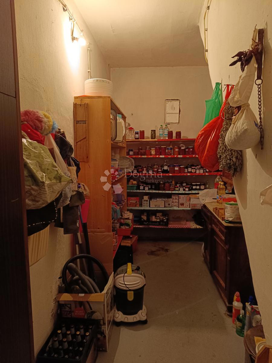 Casa Gornji grad / Centar, Osijek, 150m2