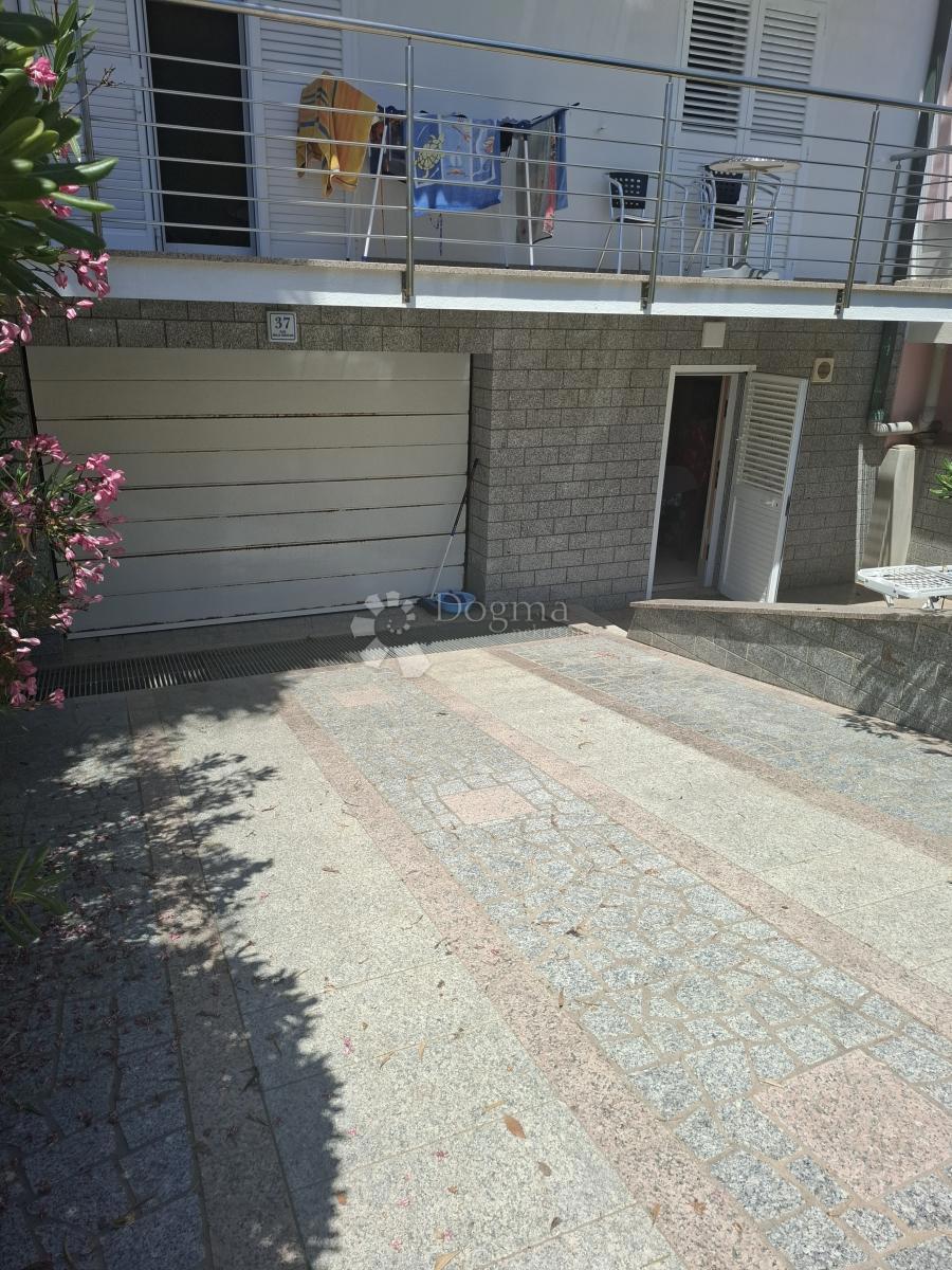 Allogio Povljana, 64m2