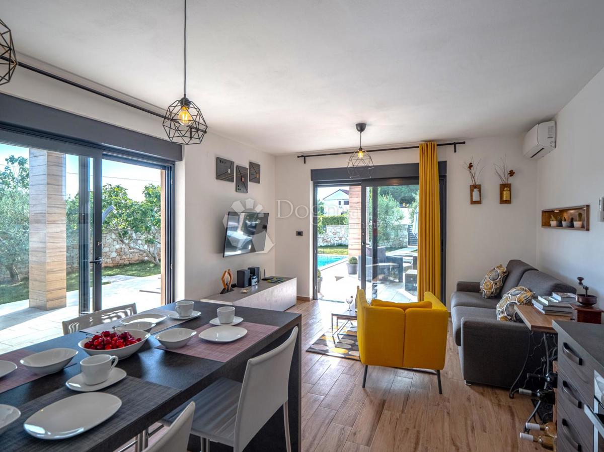 Casa Krnica, Marčana, 92m2