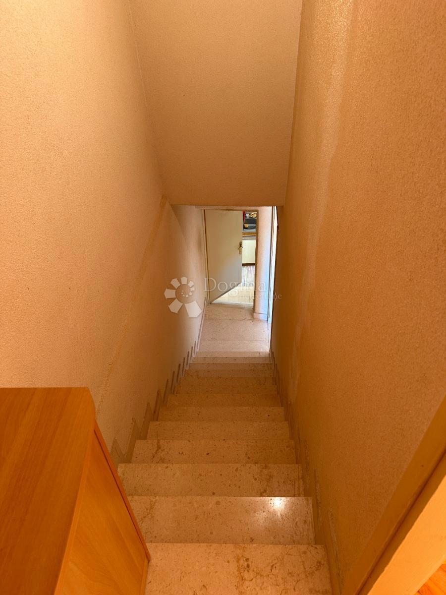 Casa Donje Selo, Šolta, 86m2