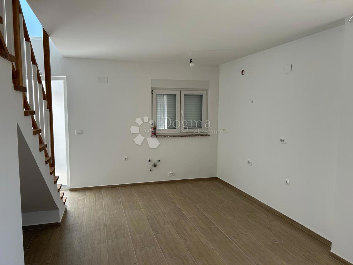 Allogio Šimuni, Pag, 94,64m2