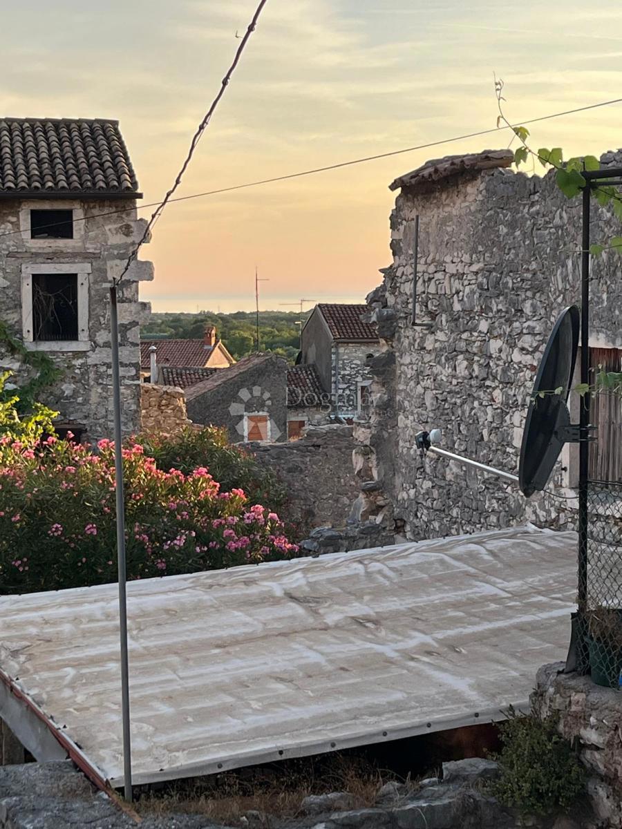 OCCASIONE – centro di Verteneglio, 84 m², possibilità di costruire fino a 2 piani