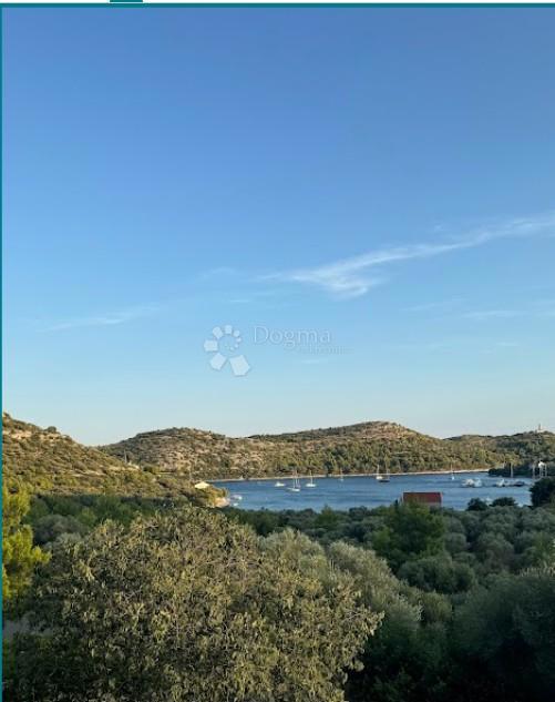 Terreno edificabile Skrivena Luka, Lastovo, 471m2