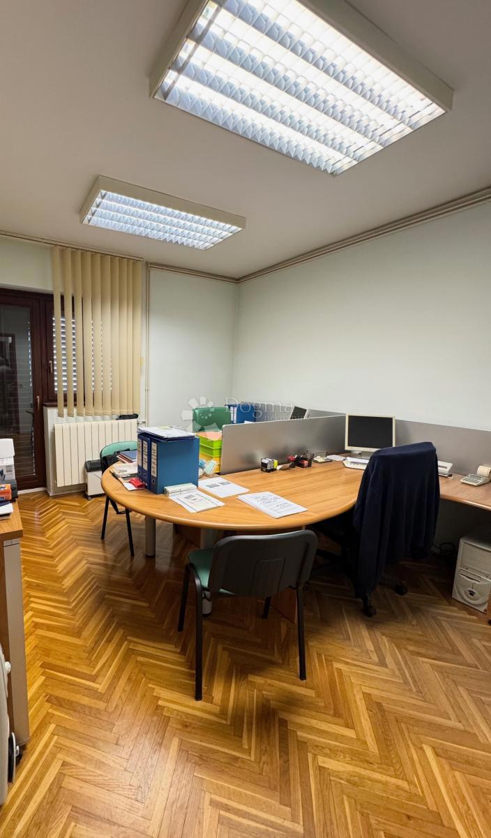 Casa Marinići, Viškovo, 853m2