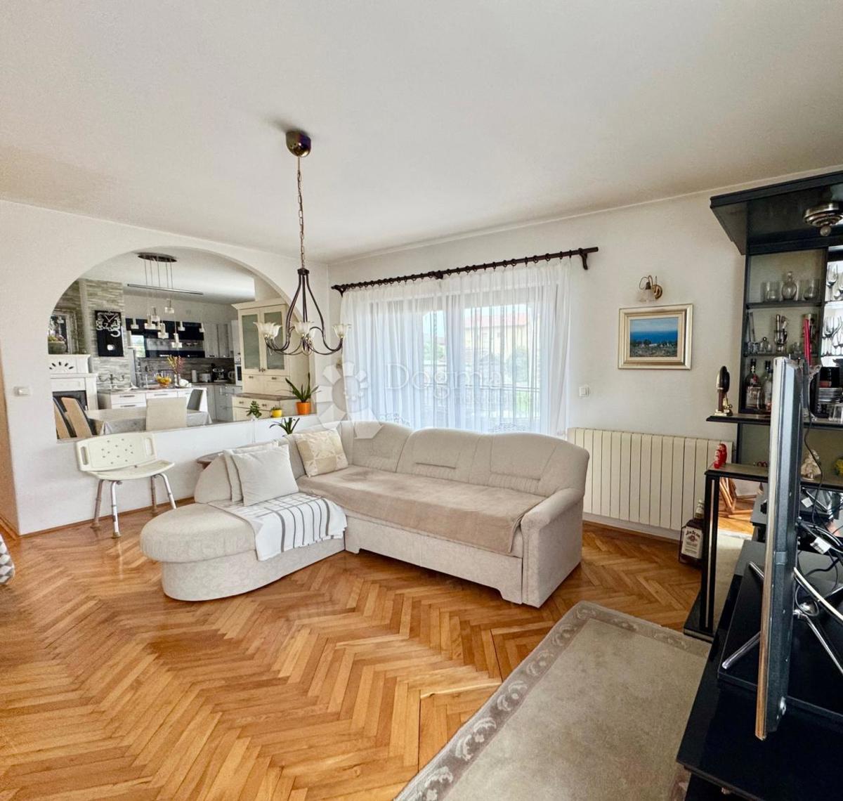 Casa Marinići, Viškovo, 853m2