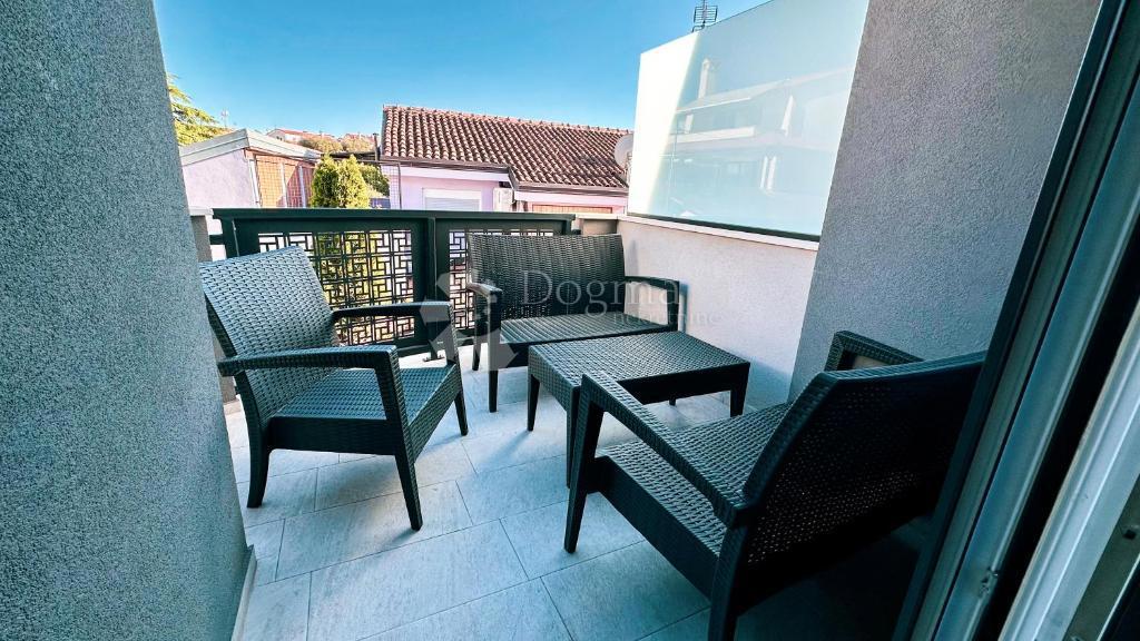 Appartamento con quattro camere da letto a Pješćana uvala