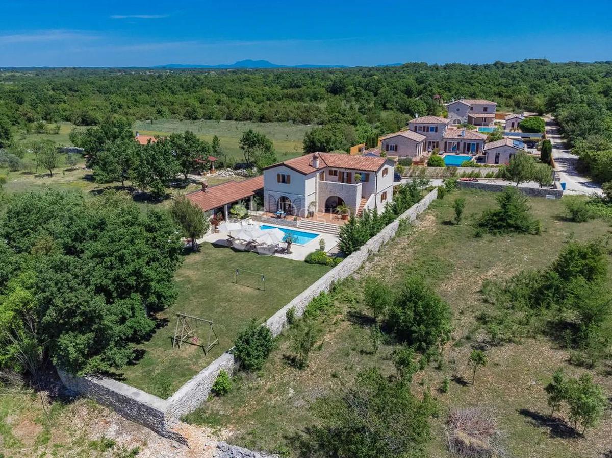 Casa Svetvinčenat, 200m2