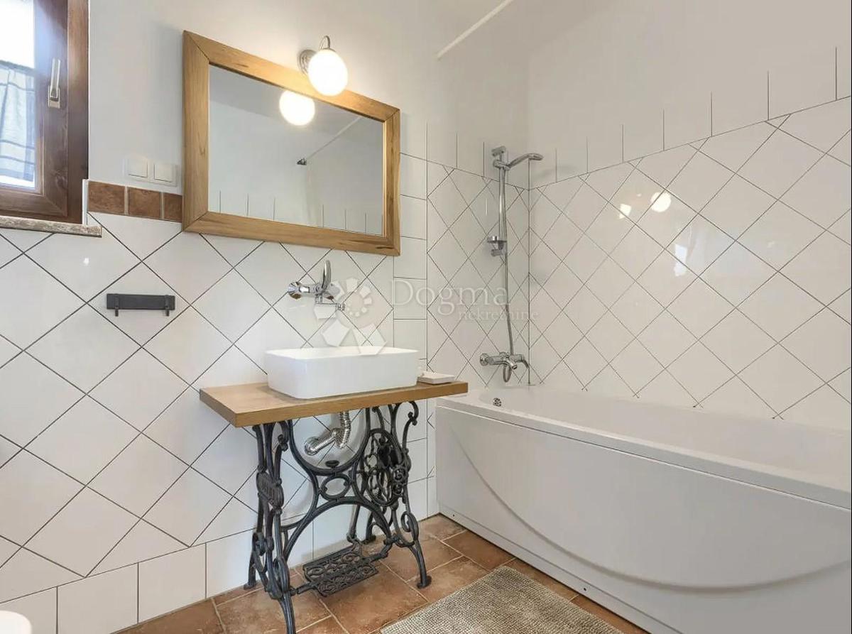 Casa Svetvinčenat, 200m2