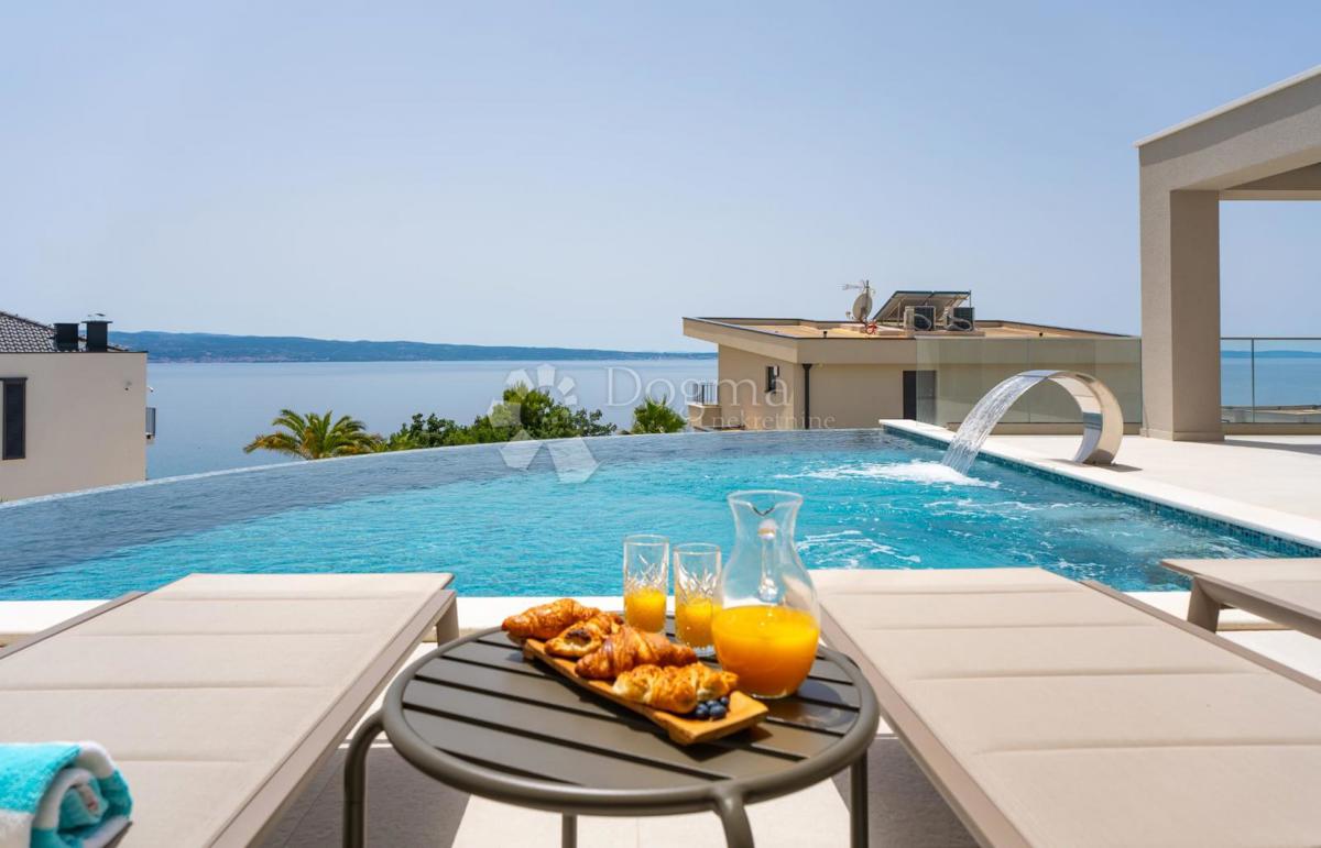 Casa Podstrana, 243,70m2