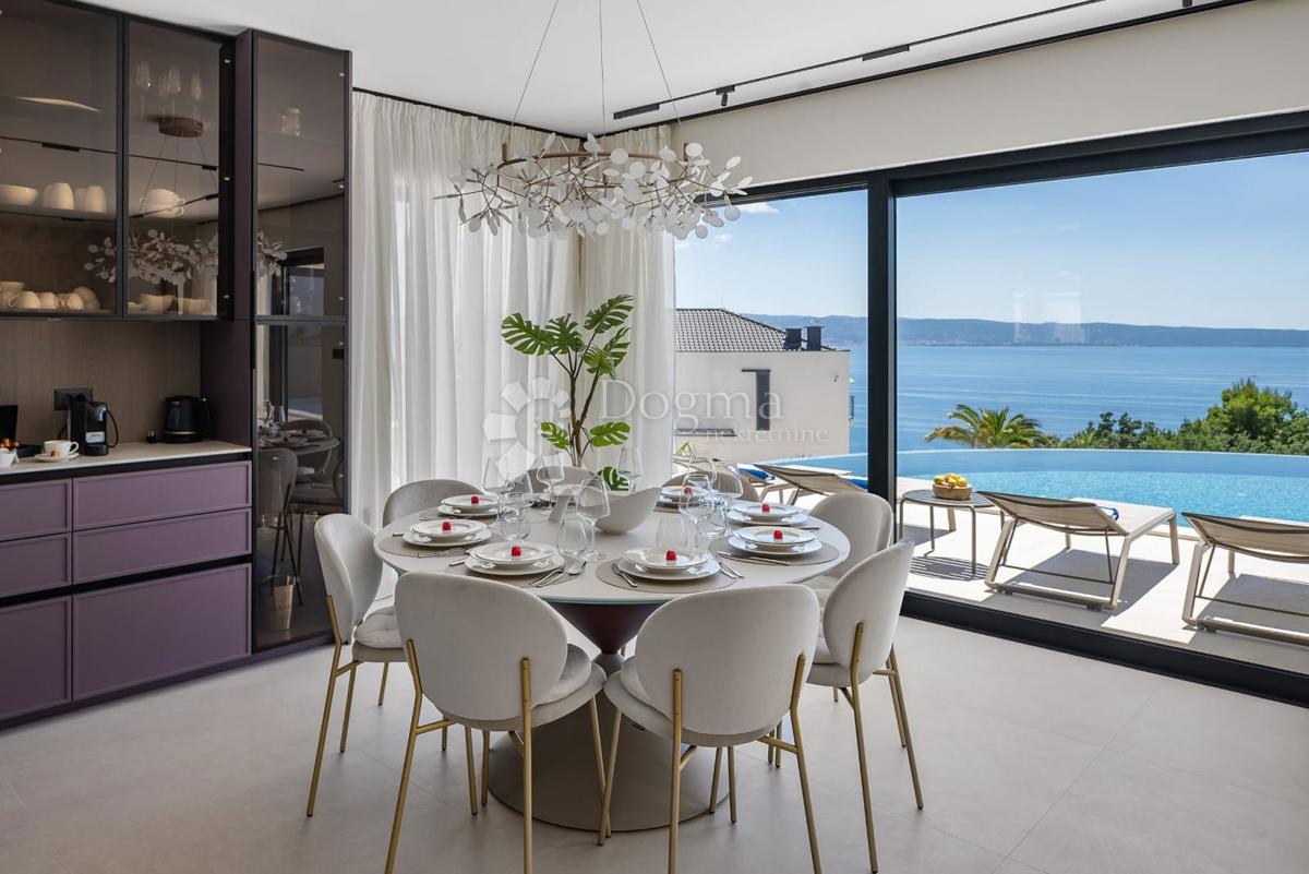 Casa Podstrana, 243,70m2