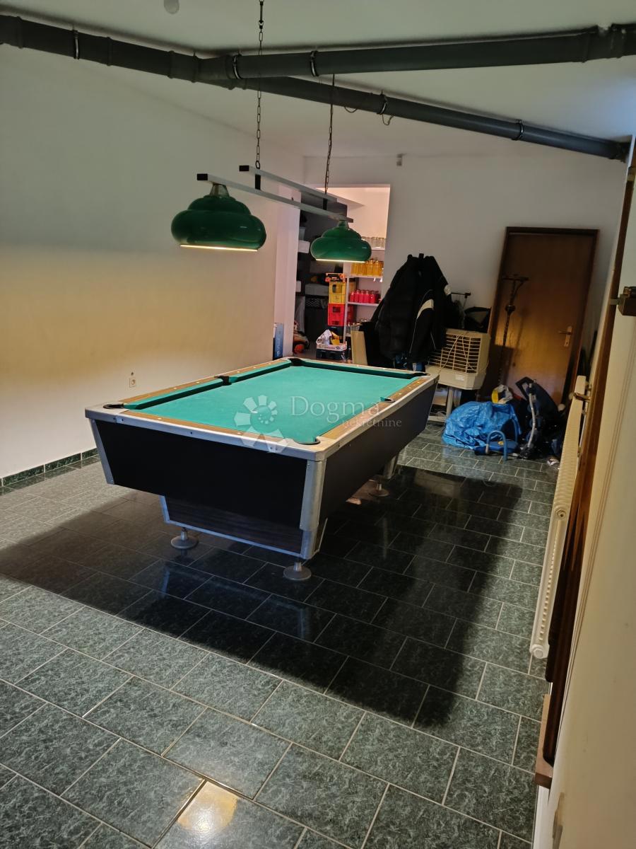 Casa Centar, Vinkovci, 705m2