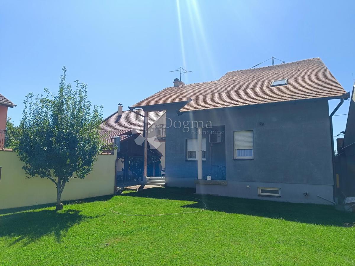 Casa Centar, Vinkovci, 705m2