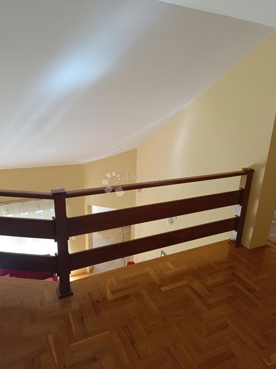 Casa Centar, Vinkovci, 705m2