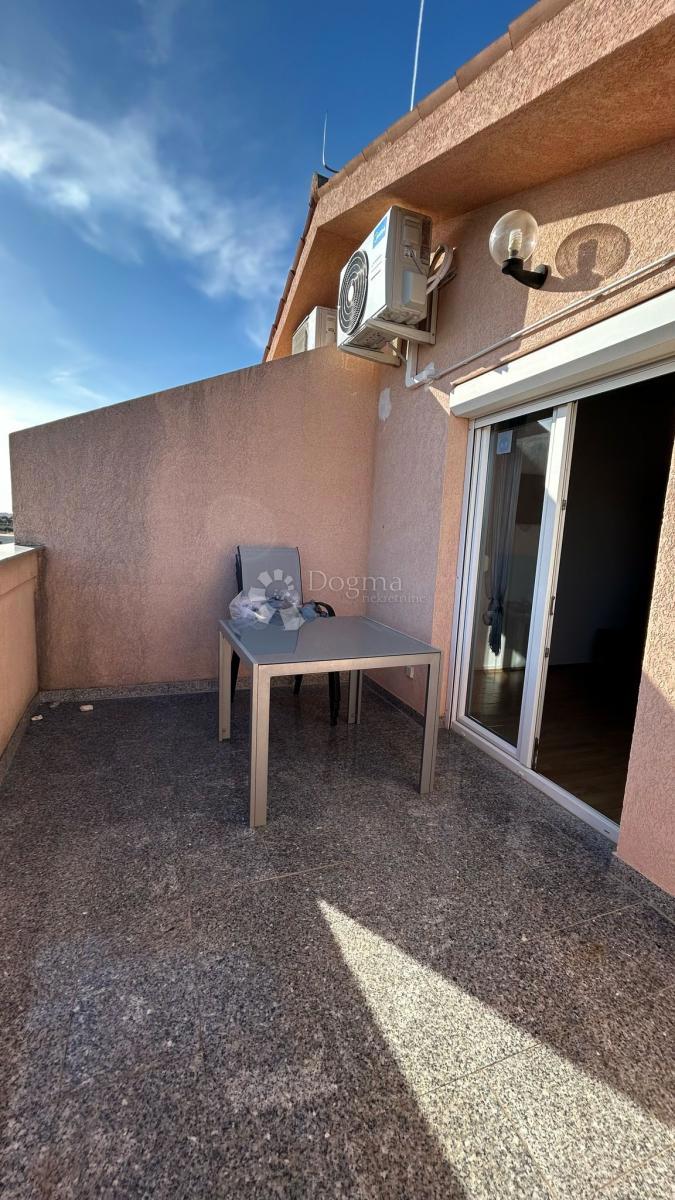 Allogio Štinjan, Pula, 64,28m2