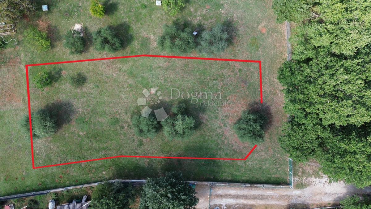 Terreno Loborika, Marčana, 658m2
