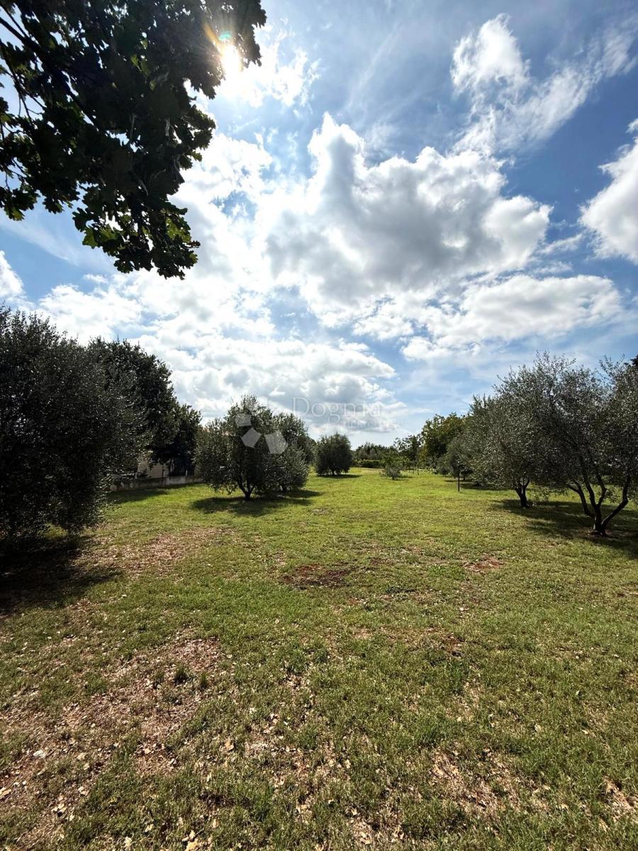 Terreno Loborika, Marčana, 658m2