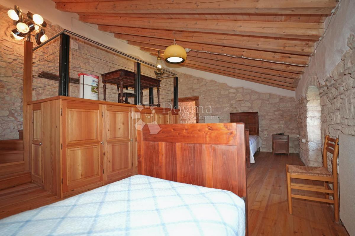 Casa Krnica, Marčana, 210m2