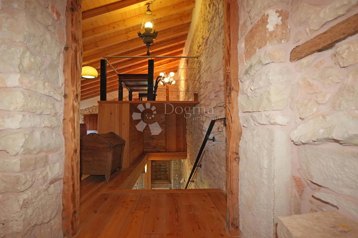 Casa Krnica, Marčana, 210m2