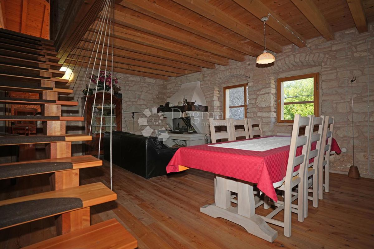 Casa Krnica, Marčana, 210m2