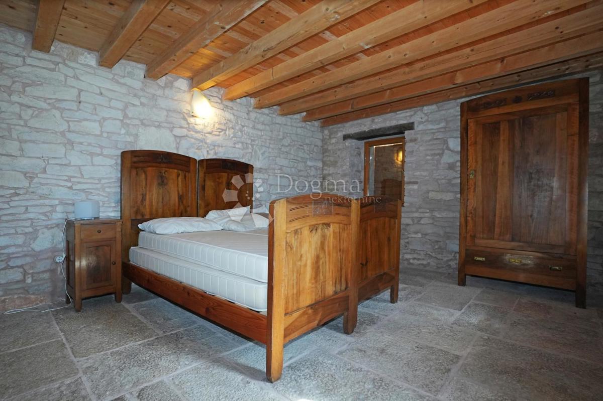 Casa Krnica, Marčana, 210m2