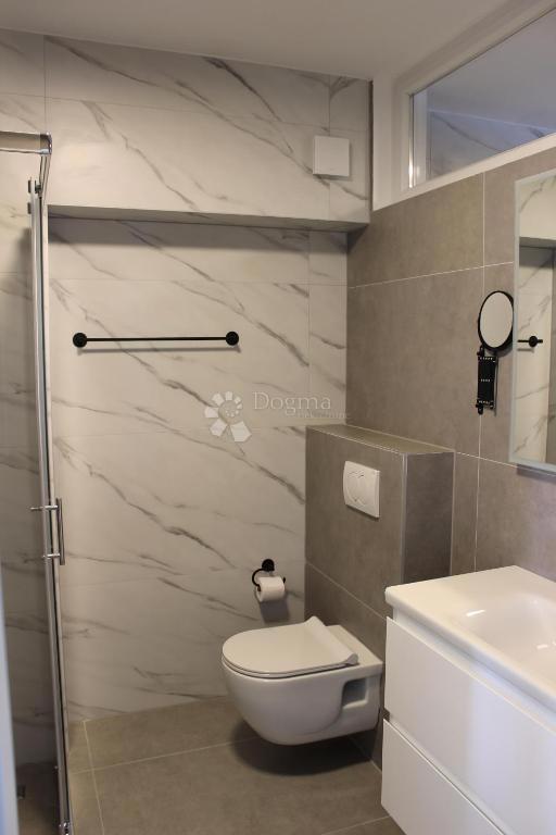 Allogio Podstrana, 135m2