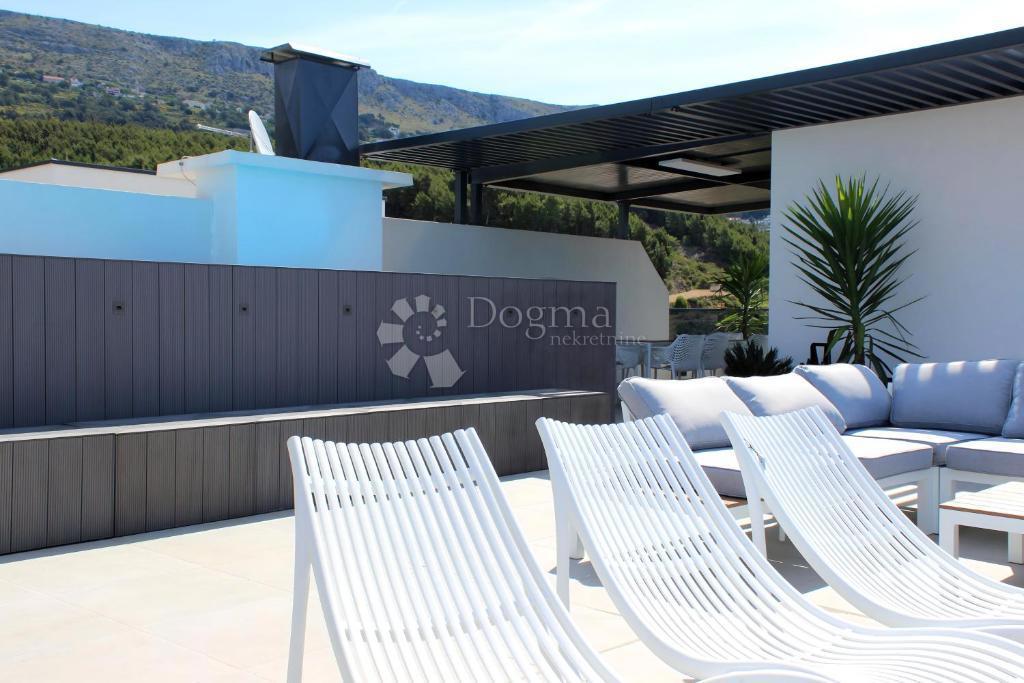 Allogio Podstrana, 135m2