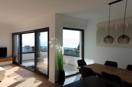 Allogio Podstrana, 135m2