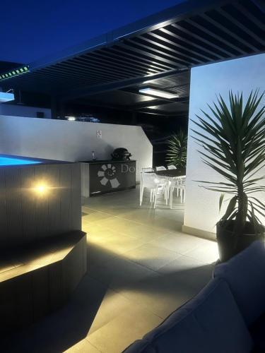 Allogio Podstrana, 135m2