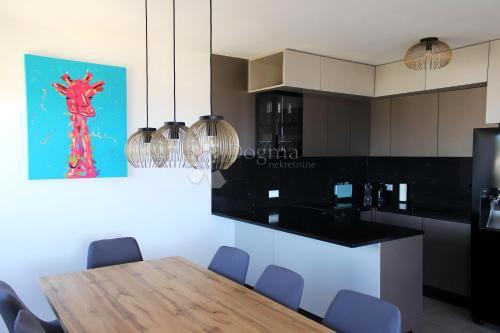 Allogio Podstrana, 135m2