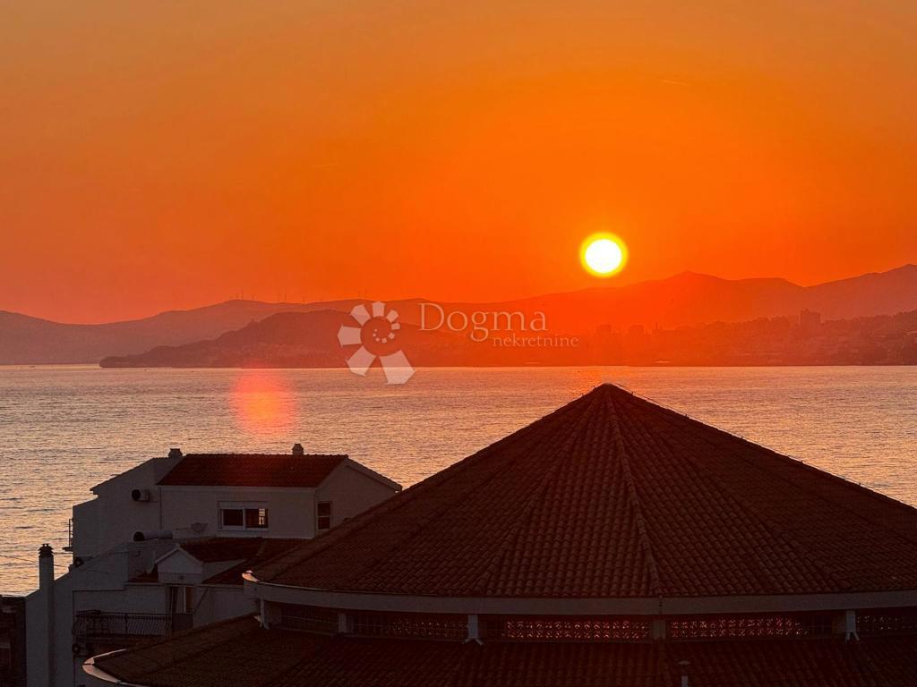 Allogio Podstrana, 135m2