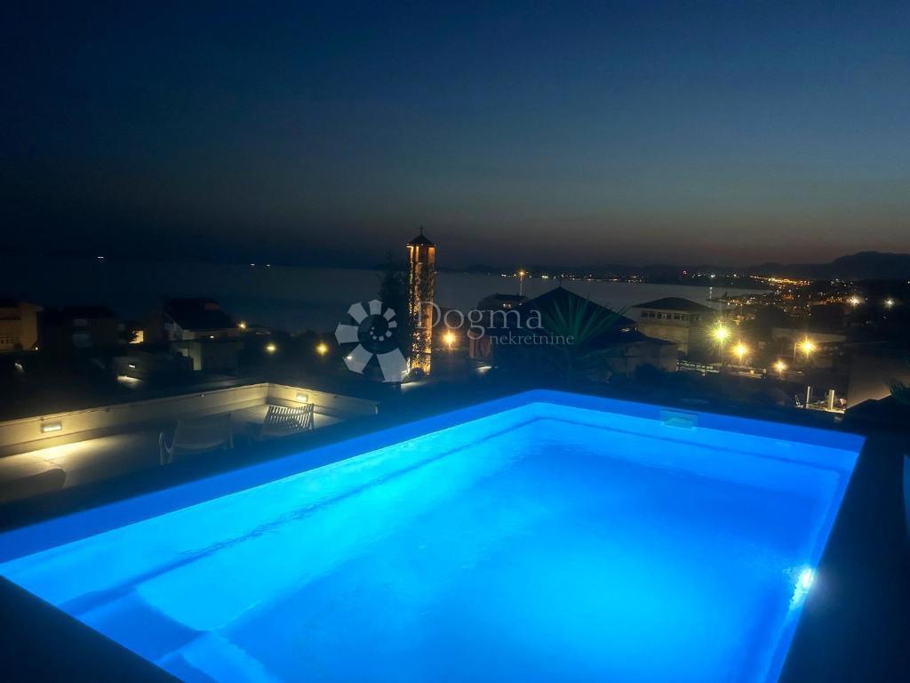 Allogio Podstrana, 135m2