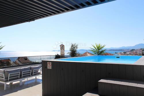 Allogio Podstrana, 135m2