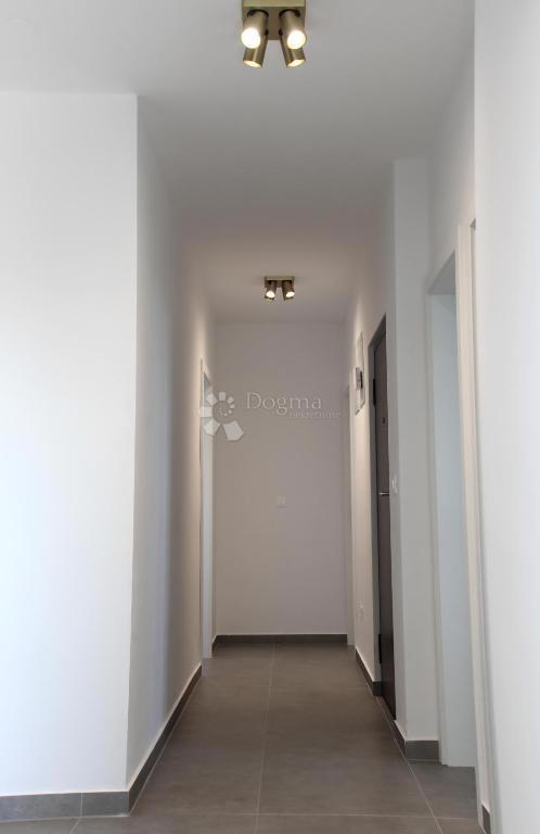 Allogio Podstrana, 135m2