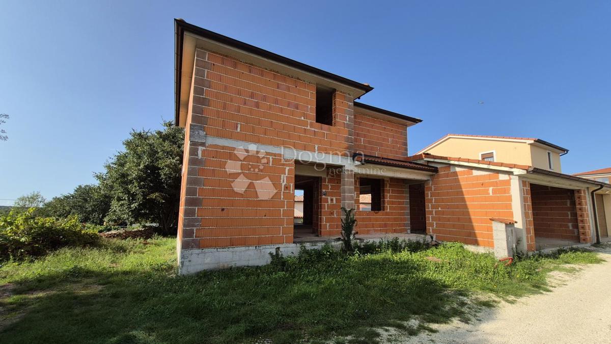 Bella casa nella fase Roch Bau, superficie abitabile utilizzabile 181,61 m2