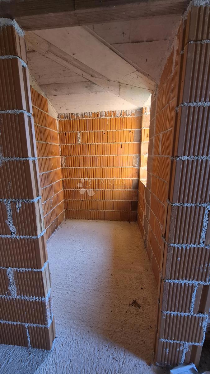 Bella casa nella fase Roch Bau, superficie abitabile utilizzabile 181,61 m2