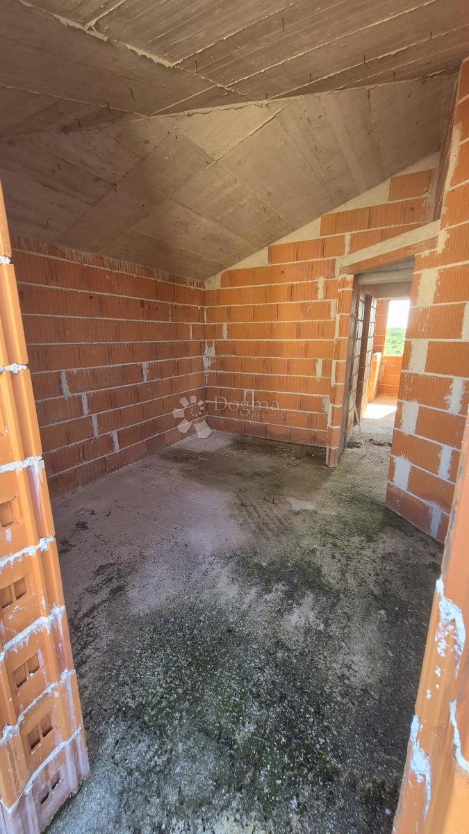 Bella casa nella fase Roch Bau, superficie abitabile utilizzabile 181,61 m2