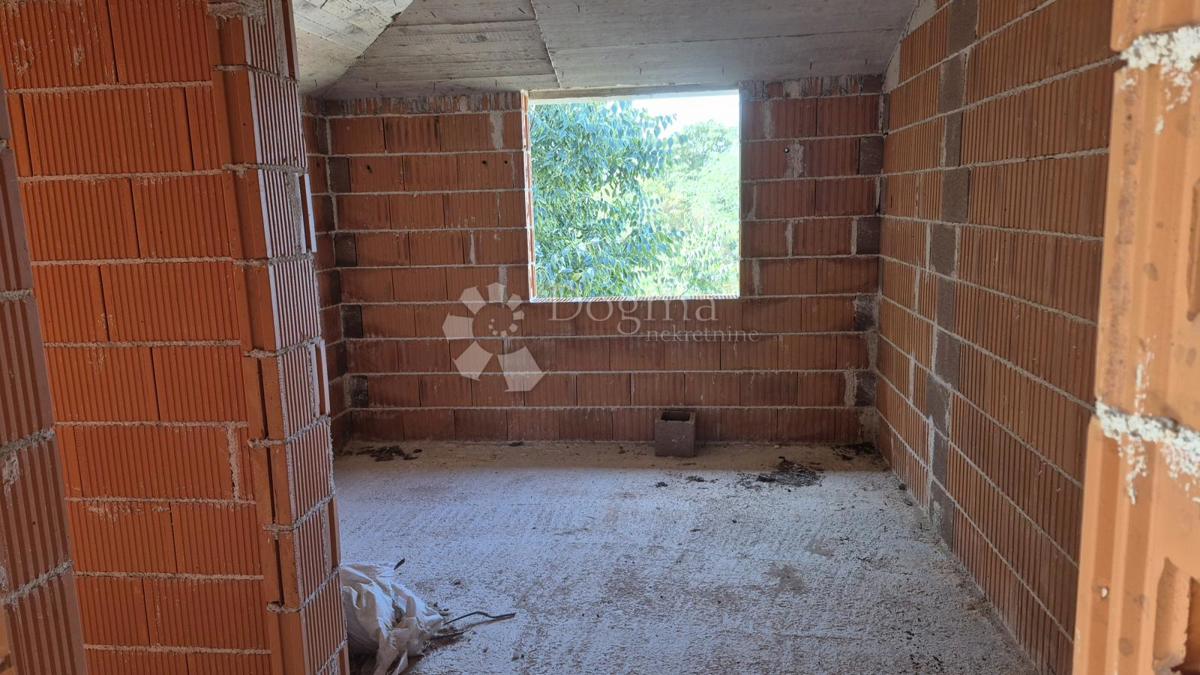 Bella casa nella fase Roch Bau, superficie abitabile utilizzabile 181,61 m2