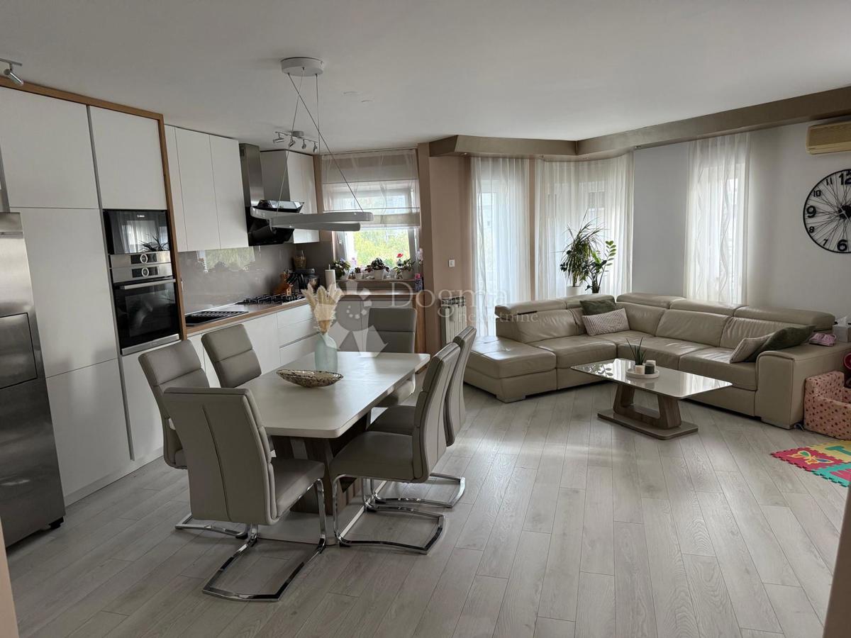 Allogio Centar, Varaždin, 107,30m2