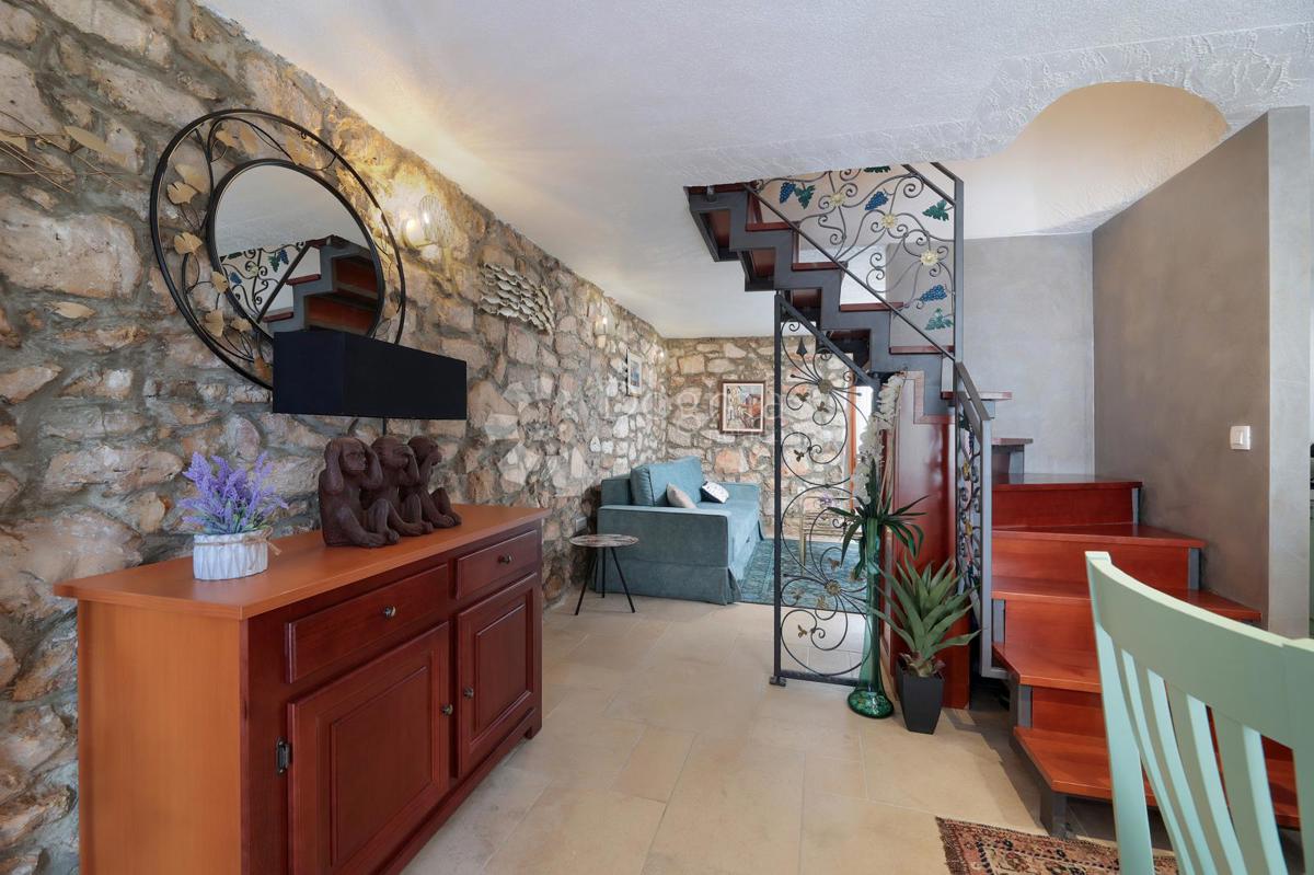 Autentica casa in pietra sull'isola di Molat - Investimento in pace, lusso e tradizione (-RK-), 140m2