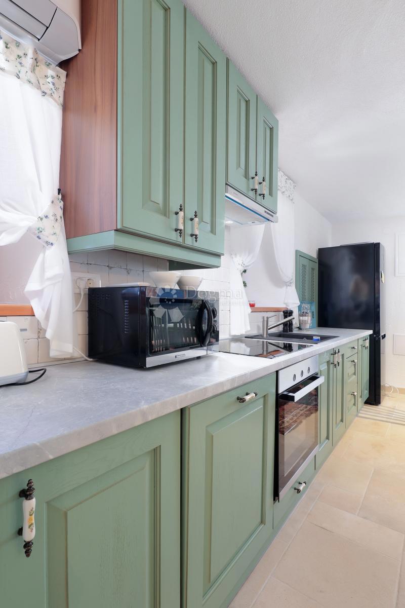 Autentica casa in pietra sull'isola di Molat - Investimento in pace, lusso e tradizione (-RK-), 140m2
