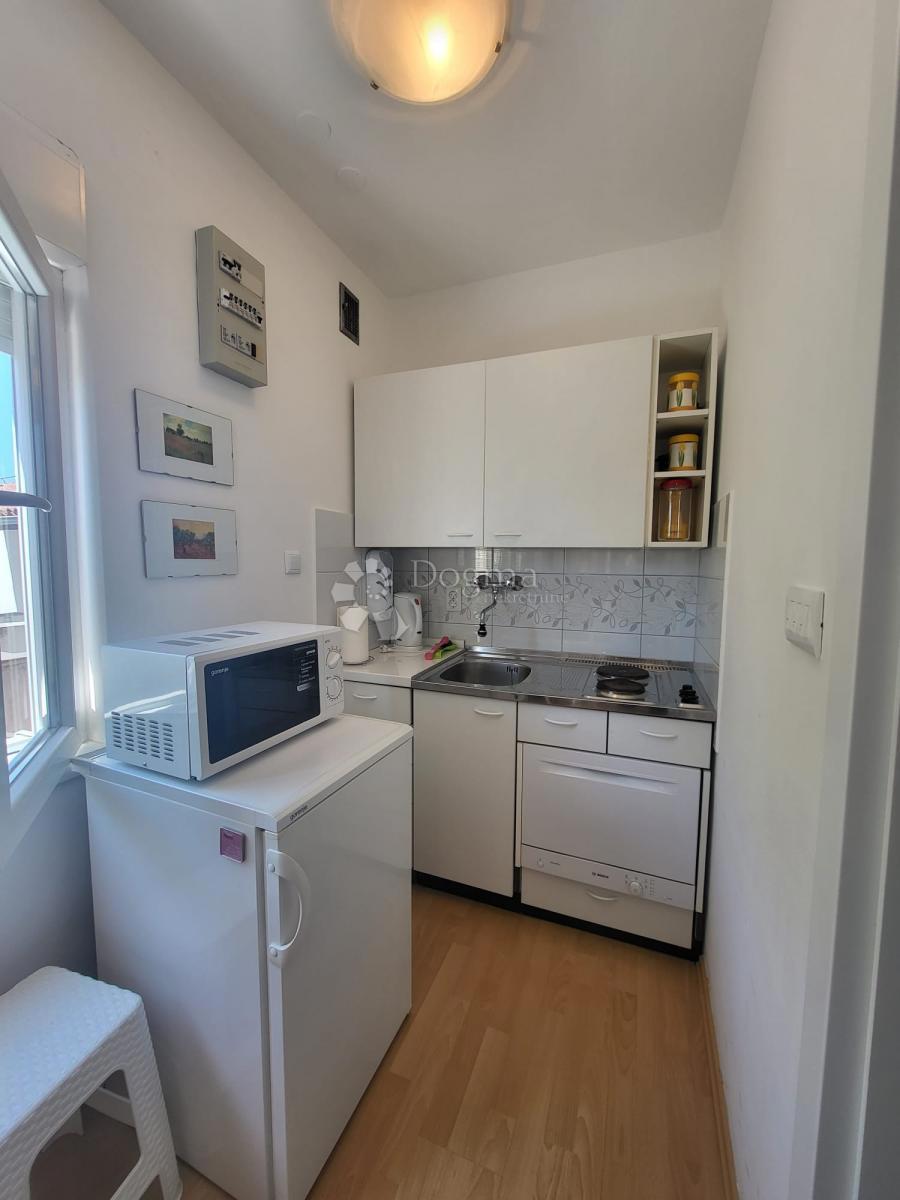 Appartamento completamente ristrutturato con balcone vicino al mare - BARARIGA