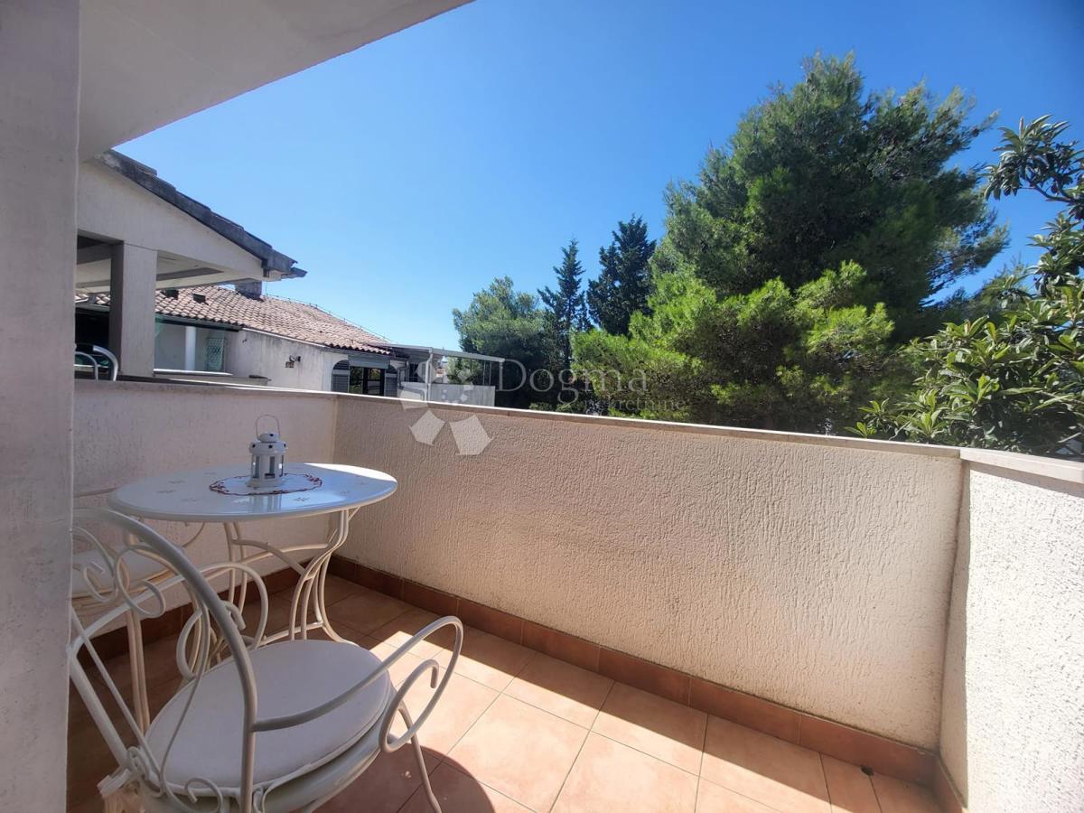 Appartamento completamente ristrutturato con balcone vicino al mare - BARARIGA