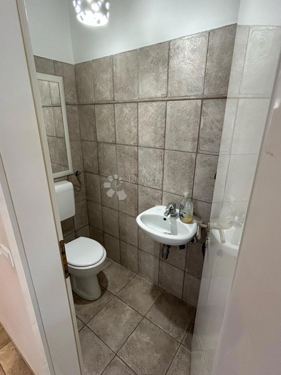 Appartamento Duplex Trilocale 114 m² con Giardino e Vista Aperta