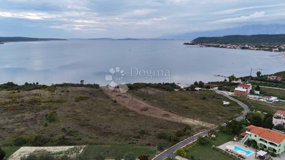 Ljubač | 1a fila al mare – superficie edificabile 2823 m2