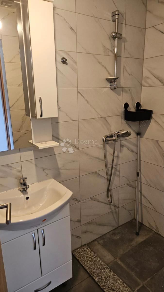 Locale commerciale Bartolovec, Trnovec Bartolovečki, 4.376m2